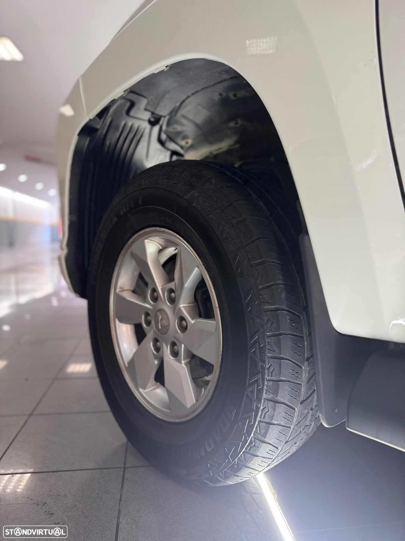 Mitsubishi L200 2.3 DI-D CD Invite 4WD - 10