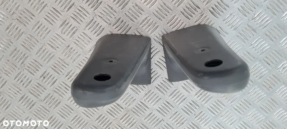 Suzuki Jimny Cabrio Osłona Osłony Mocowania Pasów tył - 1