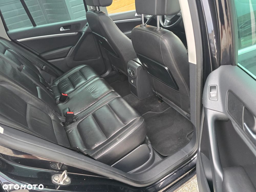 Volkswagen Tiguan 2.0 TDI DPF BlueMotion Technology Exclusive - 11