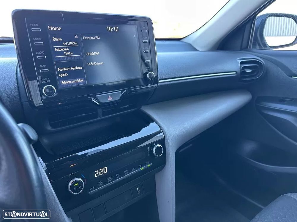 Toyota Yaris Cross 1.5 HDF Comfort Plus - 18