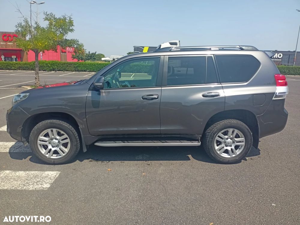 Toyota Land Cruiser 3.0l Turbo D-4D Aut. AVS 7 Locuri Luxury - 4