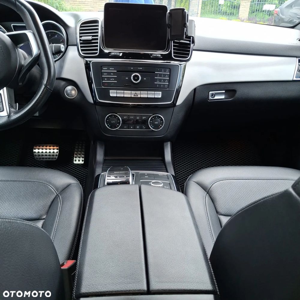 Mercedes-Benz GLE - 9