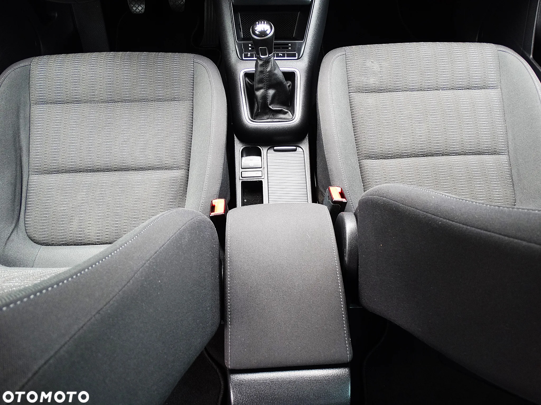Volkswagen Tiguan 2.0 TDI DPF BlueMotion Technology Exclusive - 24