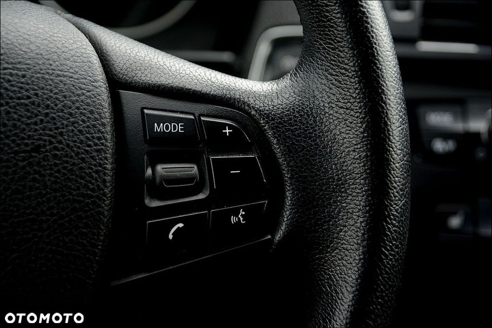 BMW Seria 1 116d EfficientDynamics Edition - 28