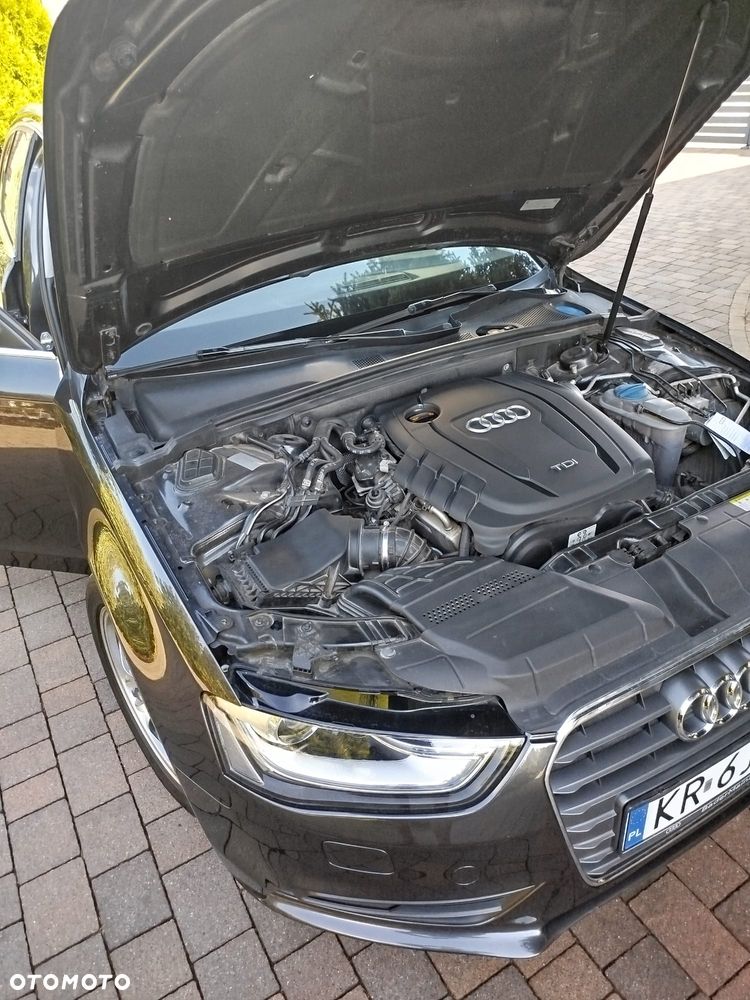 Audi A4 Avant 2.0 TDI Limited Edition - 14