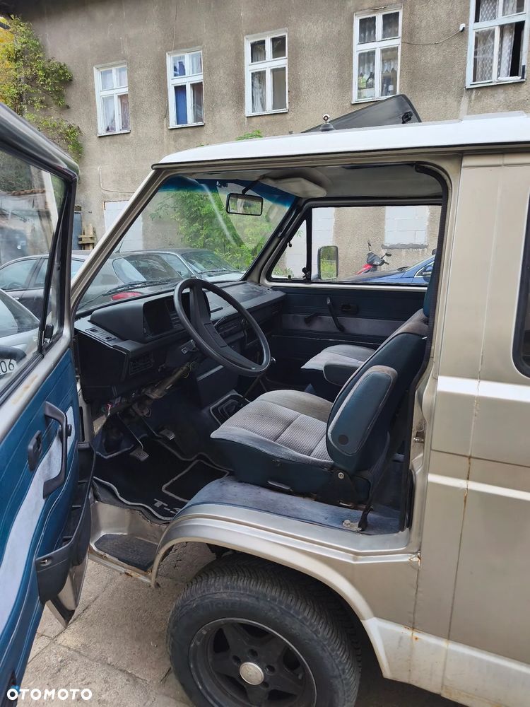 Volkswagen Transporter - 9