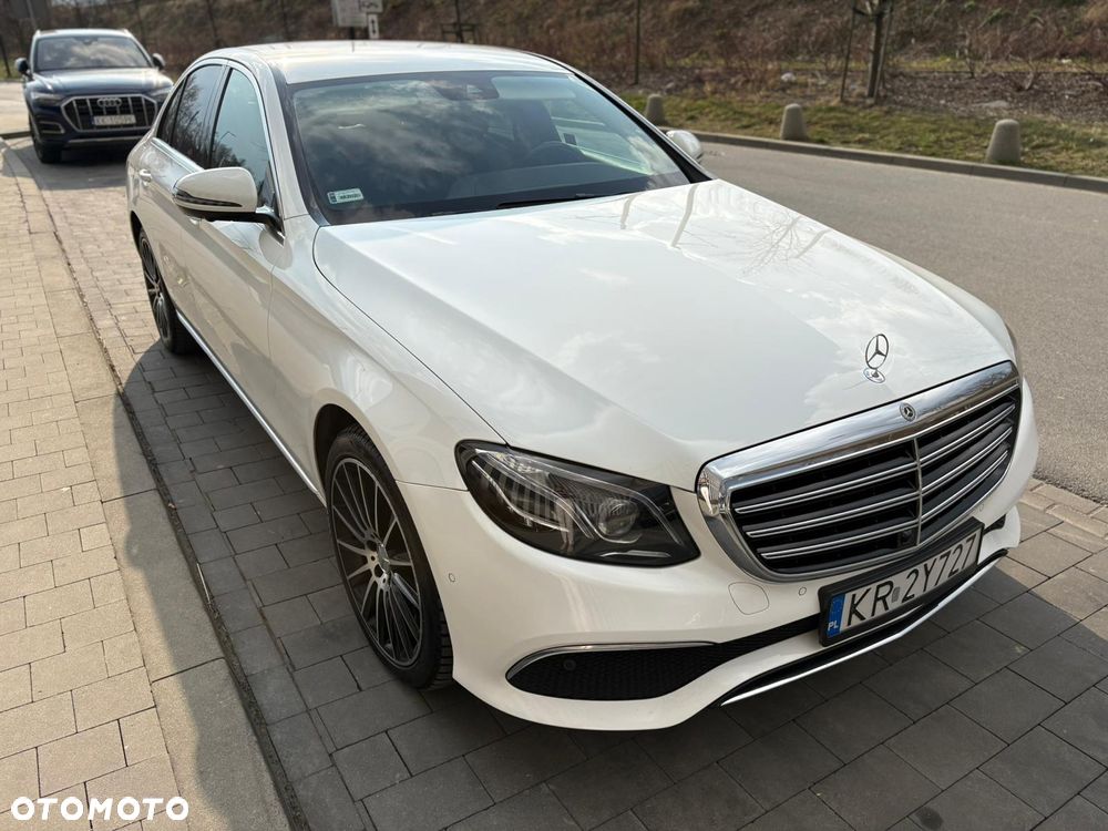 Mercedes-Benz Klasa E 220 d 4-Matic Business Edition 9G-TRONIC - 17
