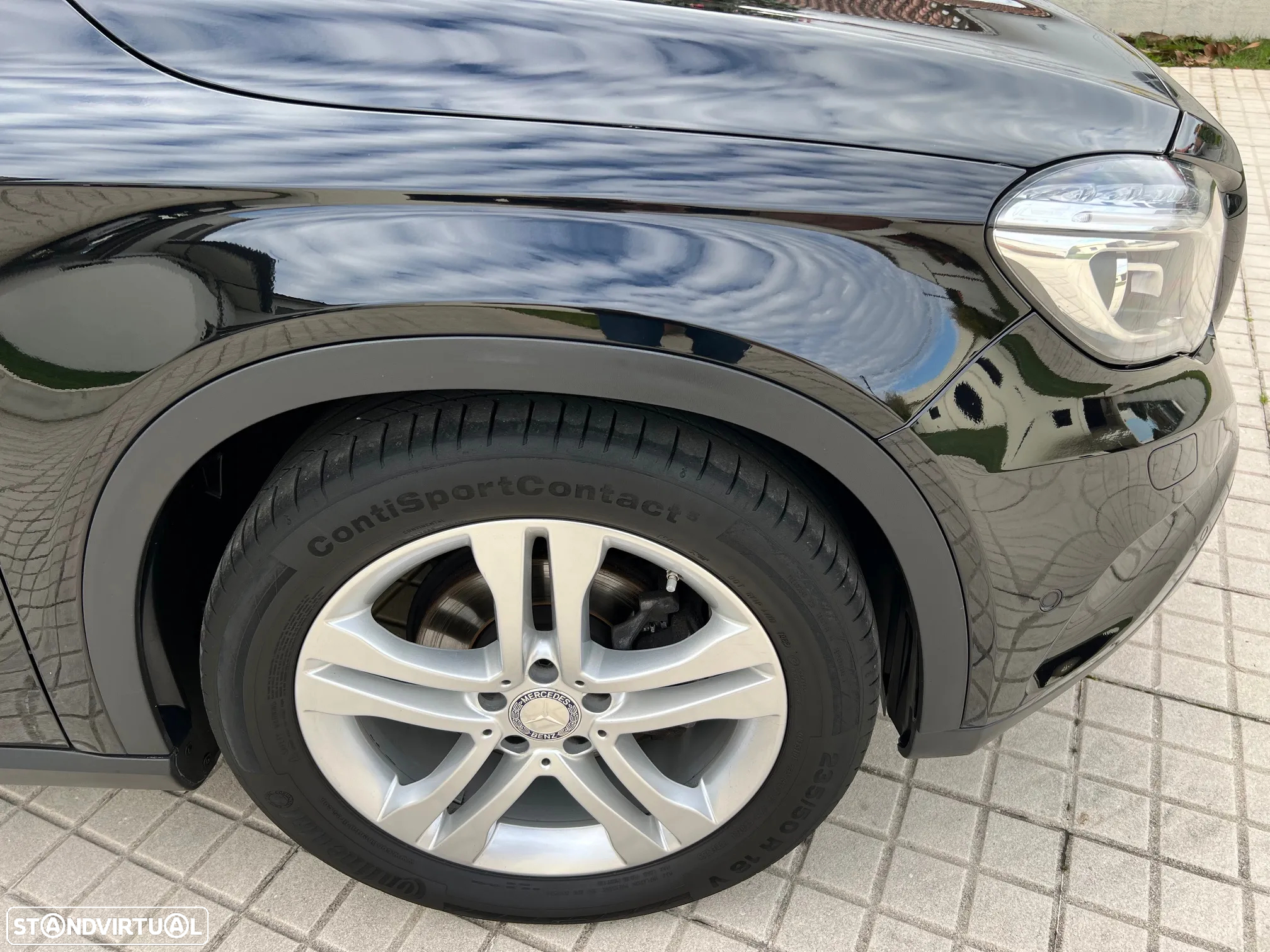 Mercedes-Benz GLA 220 d 7G-DCT Urban - 11