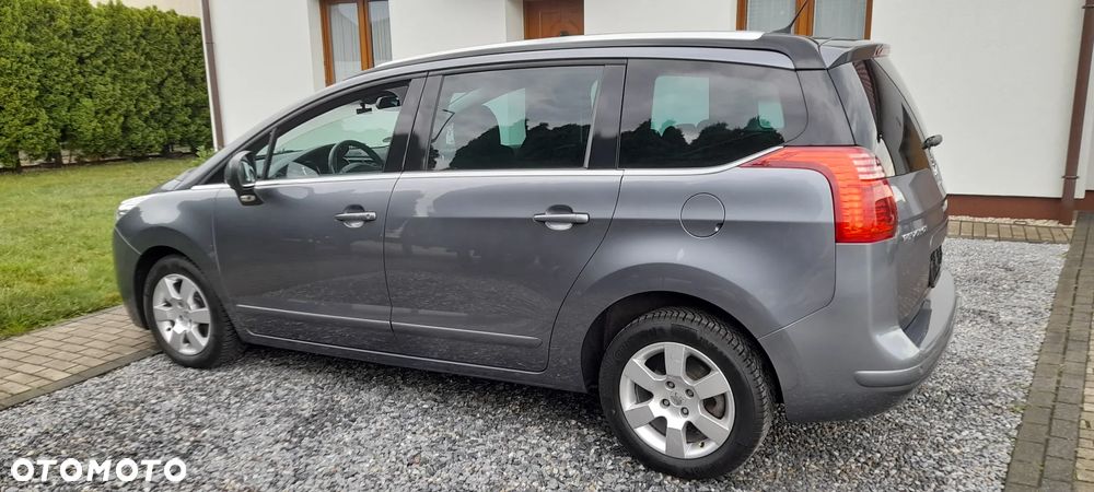 Peugeot 5008 HDI FAP 150 Premium - 4