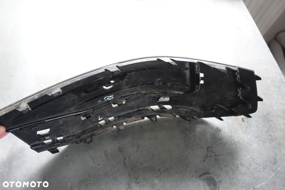 KRATKA ZDERZAKA LEWY TYŁ AUDI Q5 SPORTBACK - 3