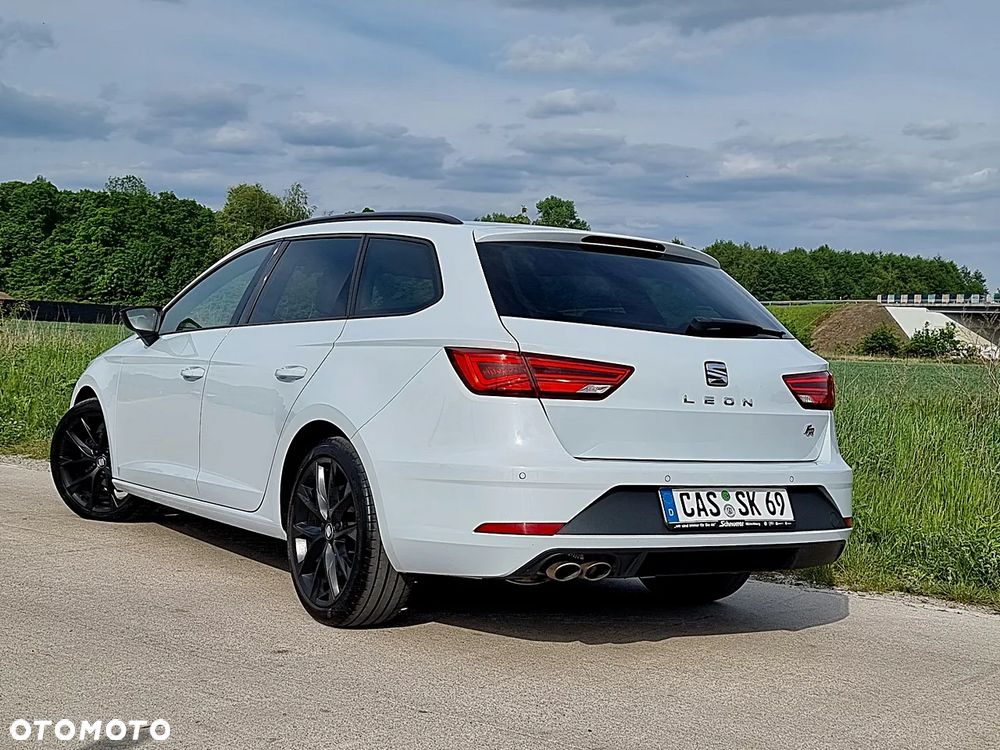 Seat Leon 2.0 TDI DPF DSG FR Black Matt Edition - 4