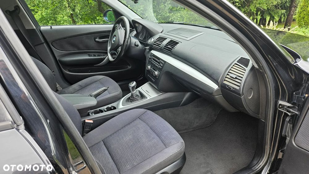 BMW Seria 1 120d - 10