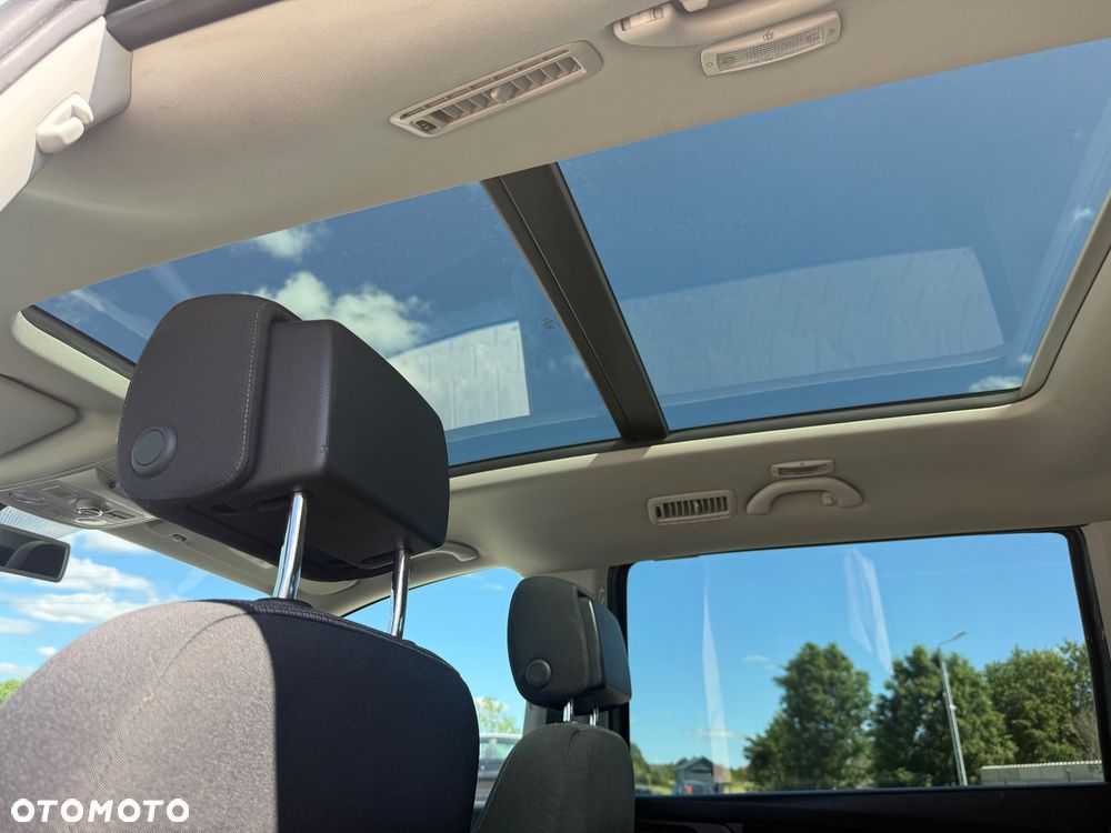 Volkswagen Sharan 2.0 TDI 4Motion BlueMotion Technology Highline - 21