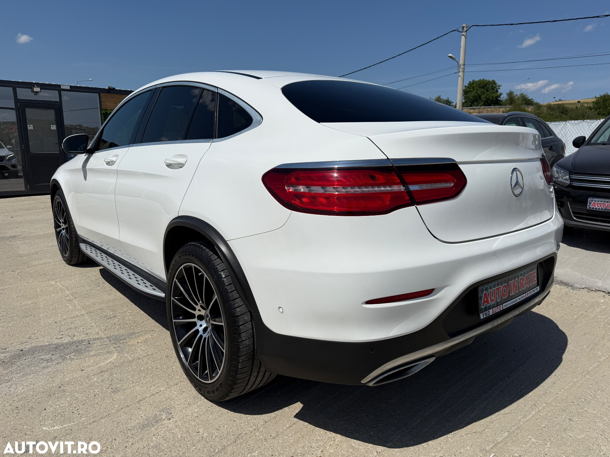 Mercedes-Benz GLC Coupe 220 d 4Matic 9G-TRONIC AMG Line - 3