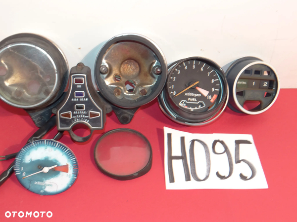 HONDA CB 750 FOUR KONSOLA ZEGARÓW LICZNIKÓW OBROTOMIERZ H095