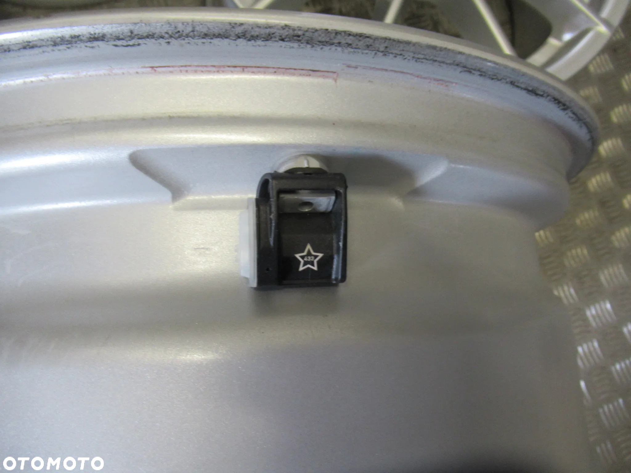 Felgi BMW 3 G20 G21 5 G30 G31 7,5Jx17 et27 5x112 CZUJNIKI - 7