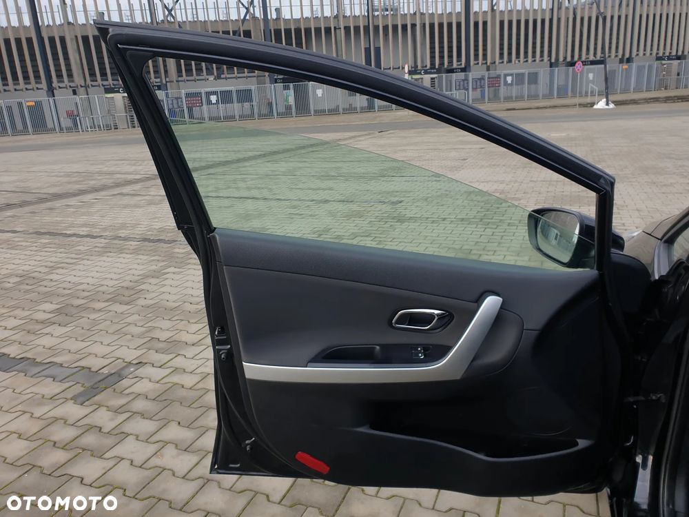 Kia Ceed 1.6 GDI Platinum Edition - 19