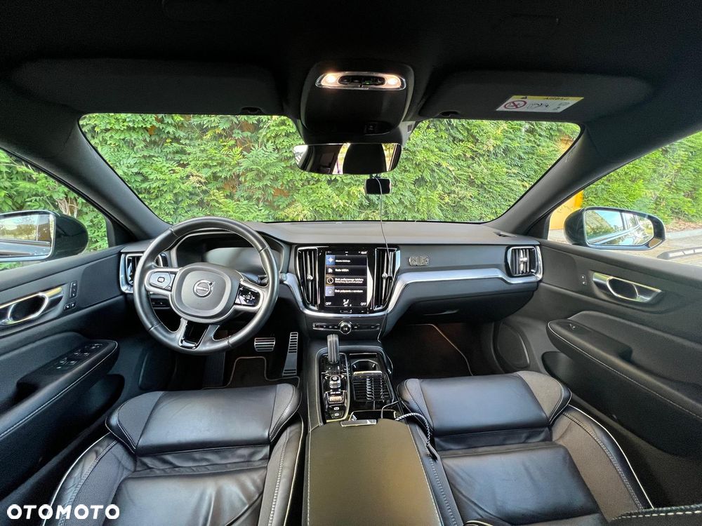 Volvo V60 T8 AWD Recharge Geartronic RDesign - 22
