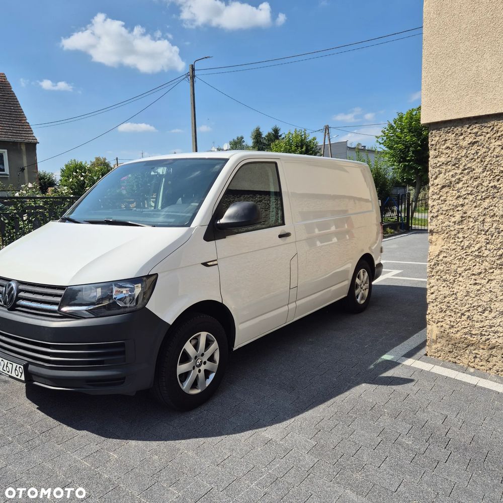 Volkswagen Transporter - 2