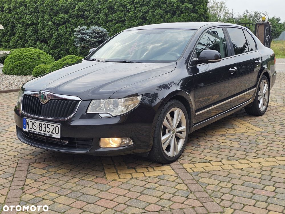 Skoda Superb 2.0 TDI Comfort DSG - 2