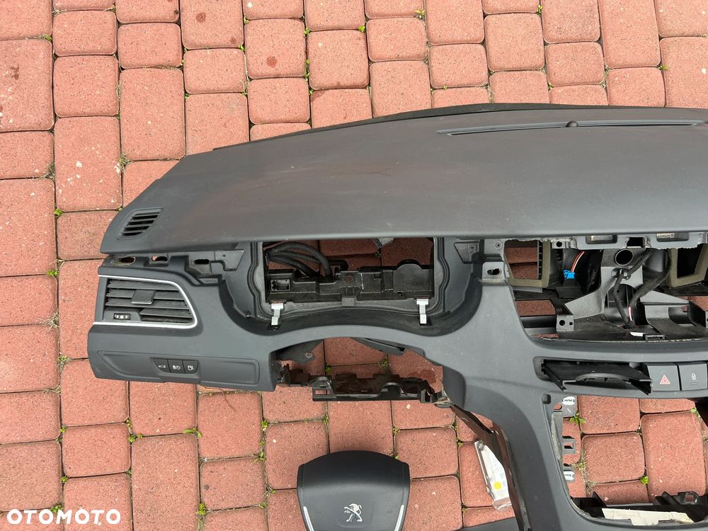 DESKA KONSOLA KOKPIT PODUSZKA PASY PEUGEOT 508 - 6