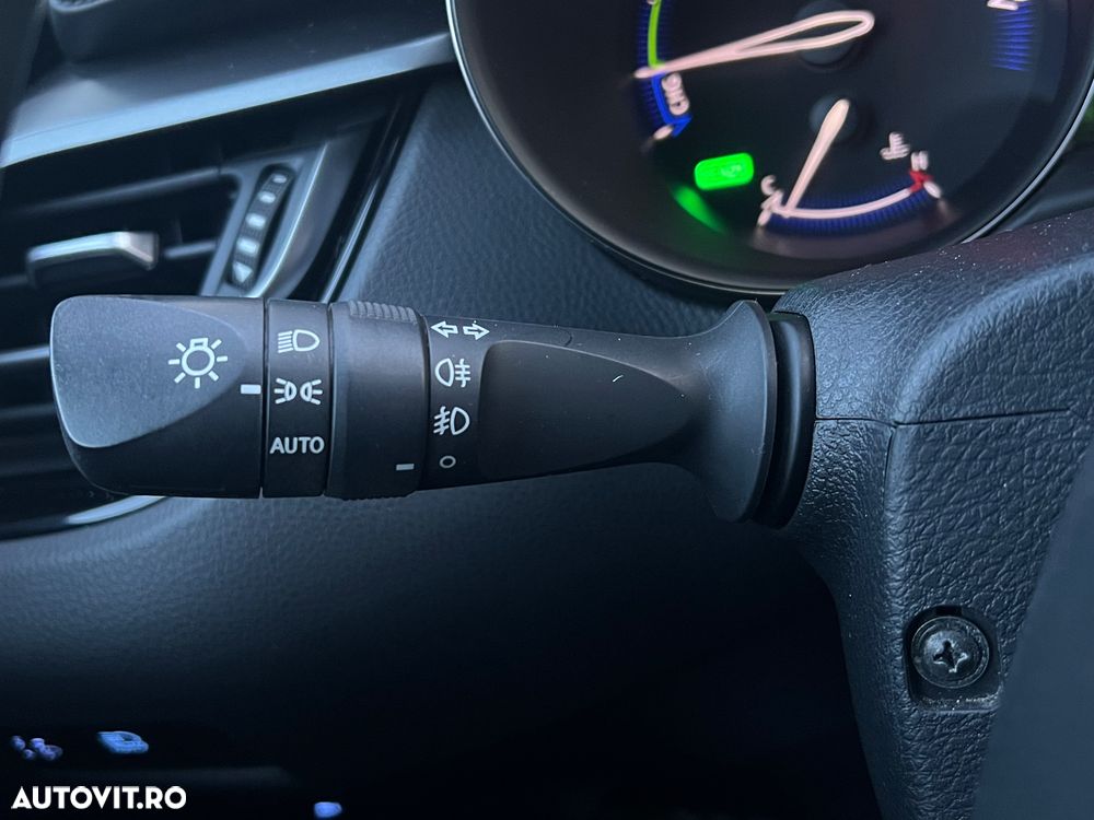 Toyota C-HR Hybrid Business-Edition - 9