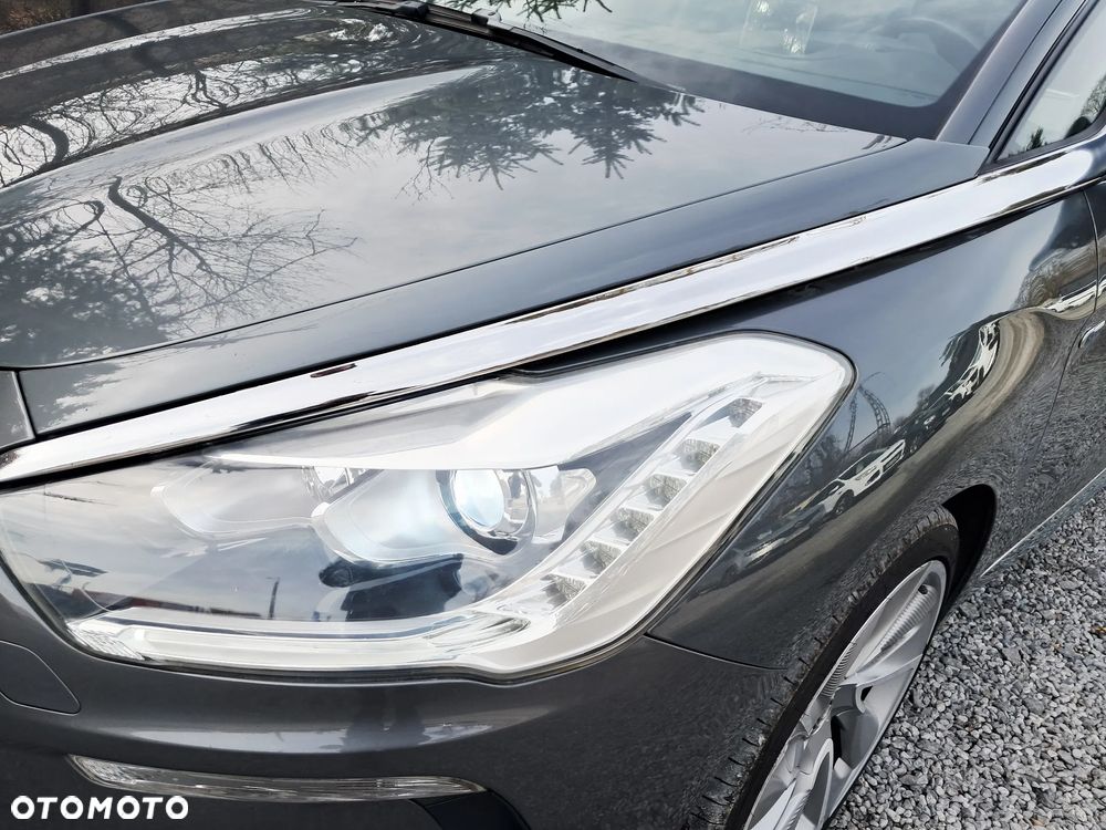 Citroën DS5 2.0 HDi Hybrid4 SoChic MCP - 34