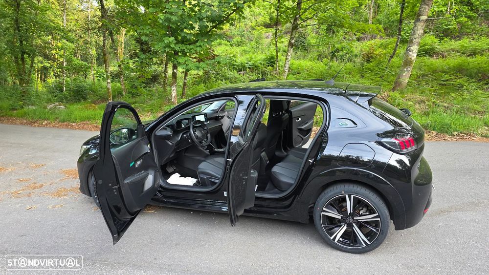Peugeot e-208 E-Style - 22