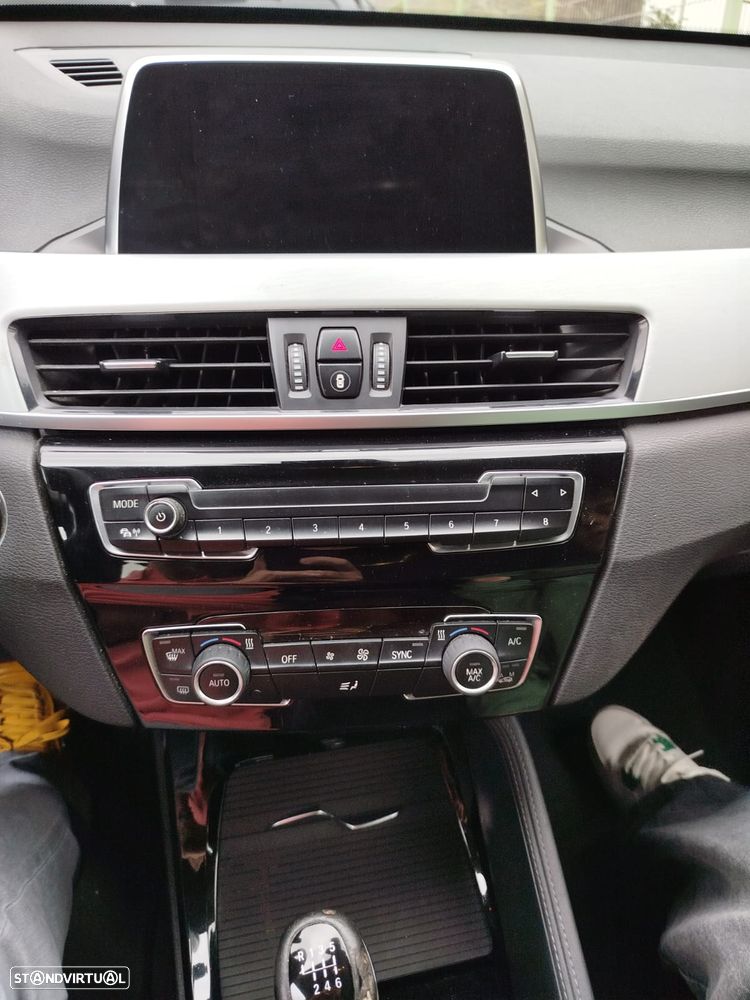 BMW X1 16 d sDrive Advantage - 4