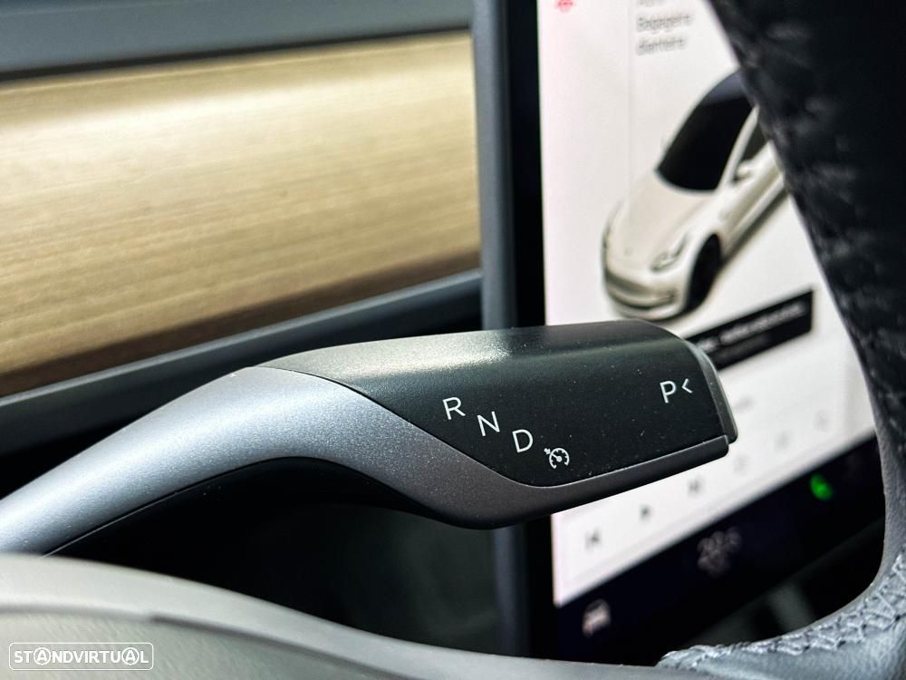 Tesla Model 3 Performance Dual Motor AWD - 38