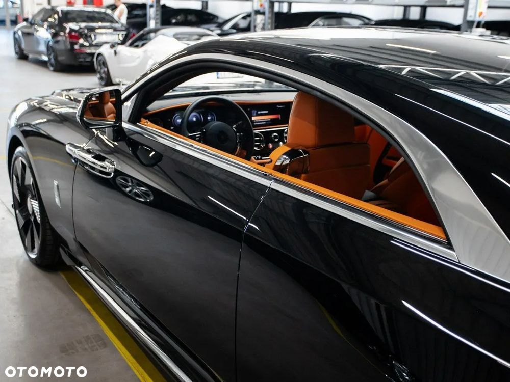 Rolls-Royce Spectre - 17