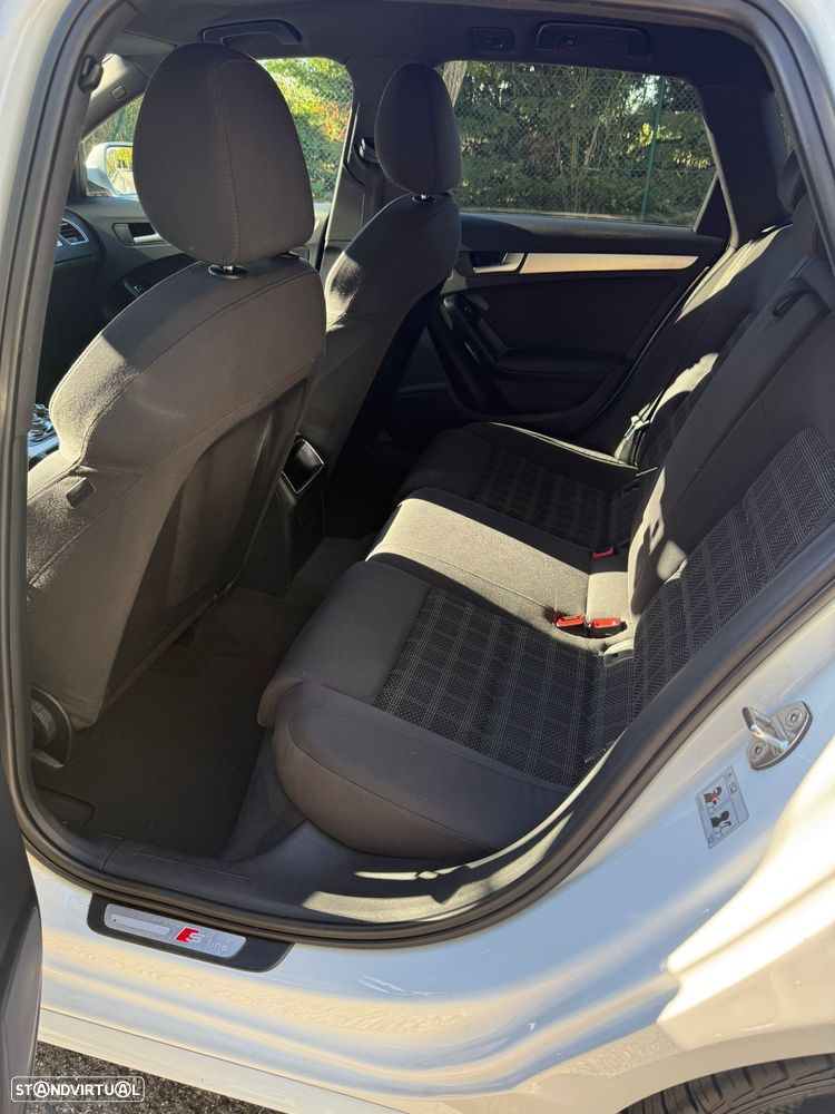 Audi A4 Avant 2.0 TDI S-line - 13