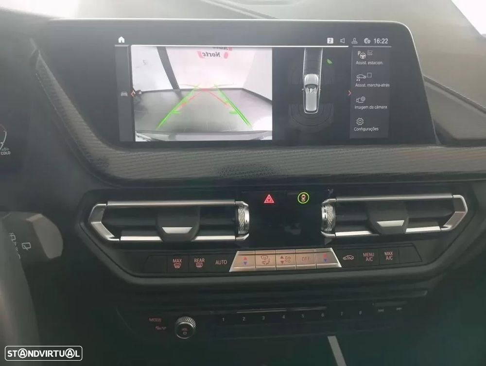 BMW 116 d Pack Desportivo M Auto - 7