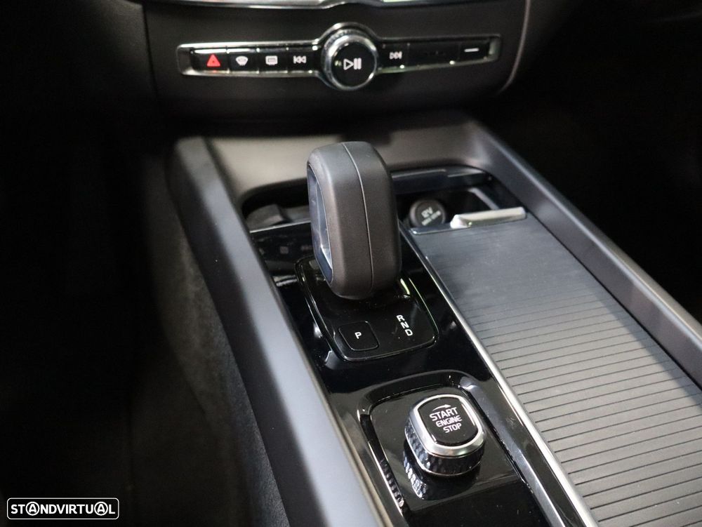 Volvo XC 60 2.0 T6 PHEV Inscription AWD - 20