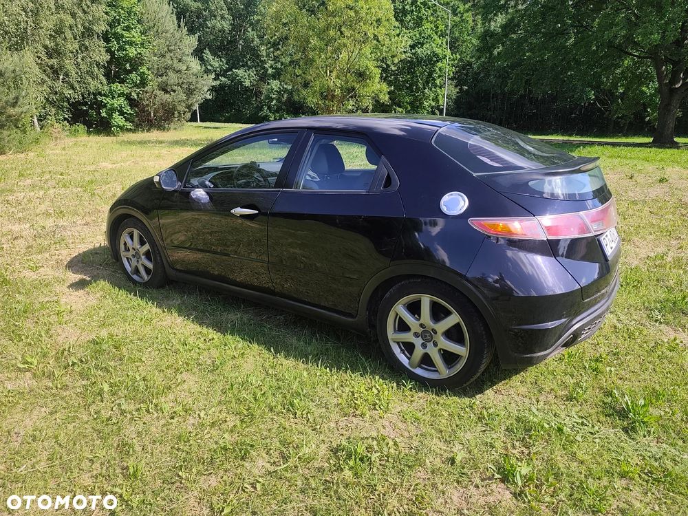 Honda Civic 1.8 Executive - 10