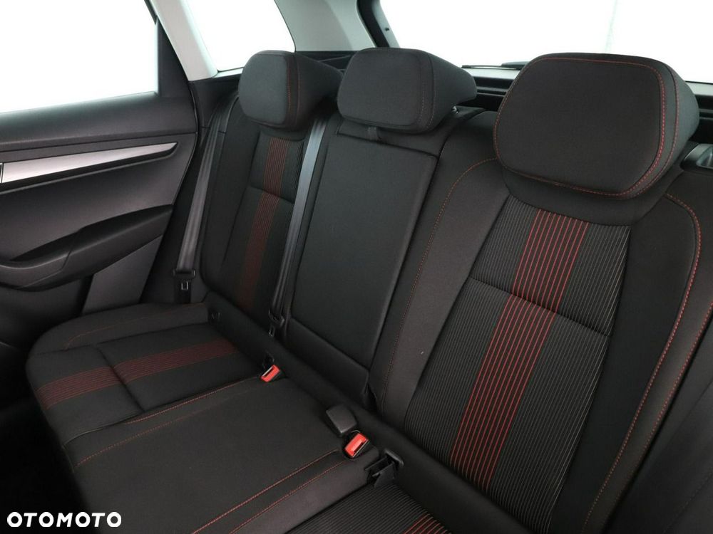 Skoda Karoq 1.5 TSI DSG Style - 18