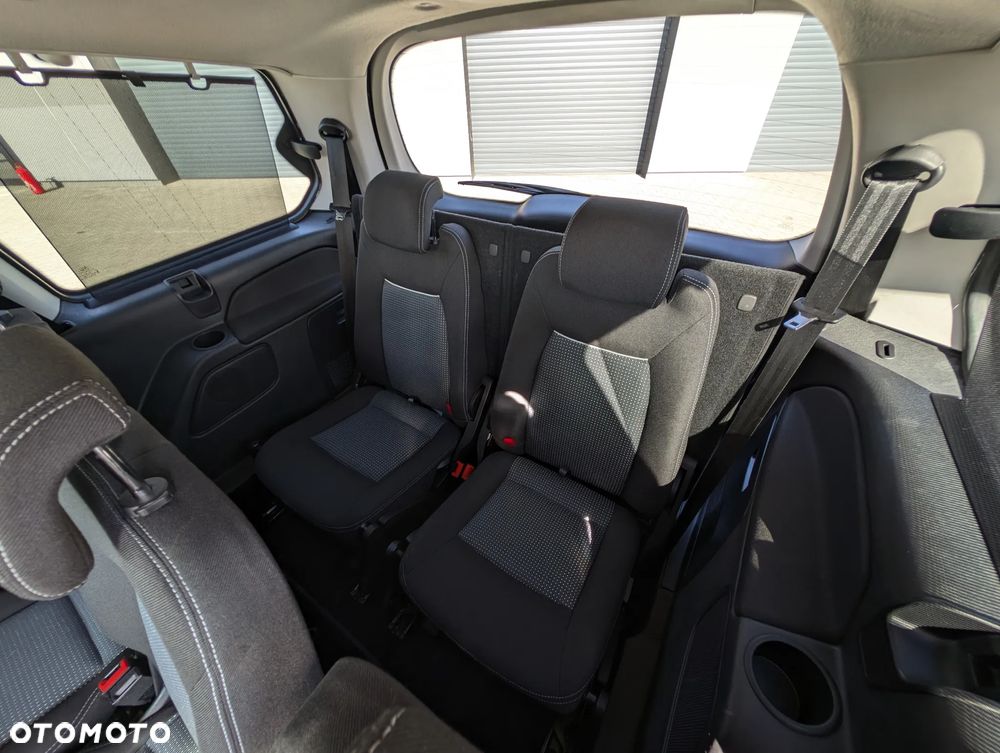 Ford Galaxy 2.0 TDCi Titanium - 37