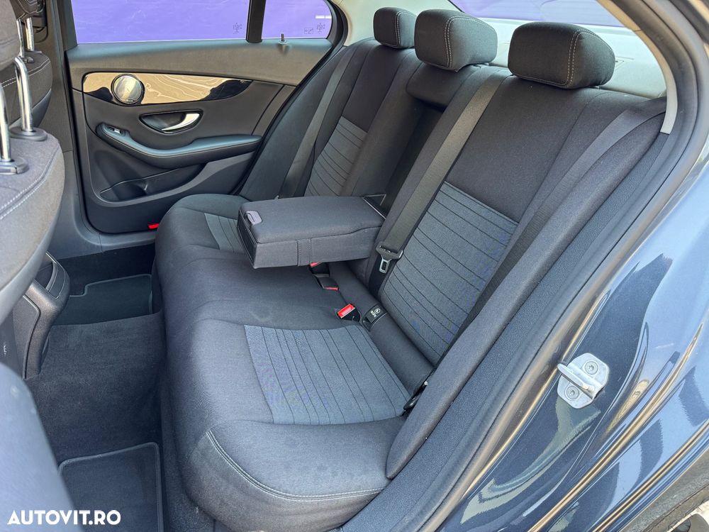 Mercedes-Benz C 200 BlueTec - 23