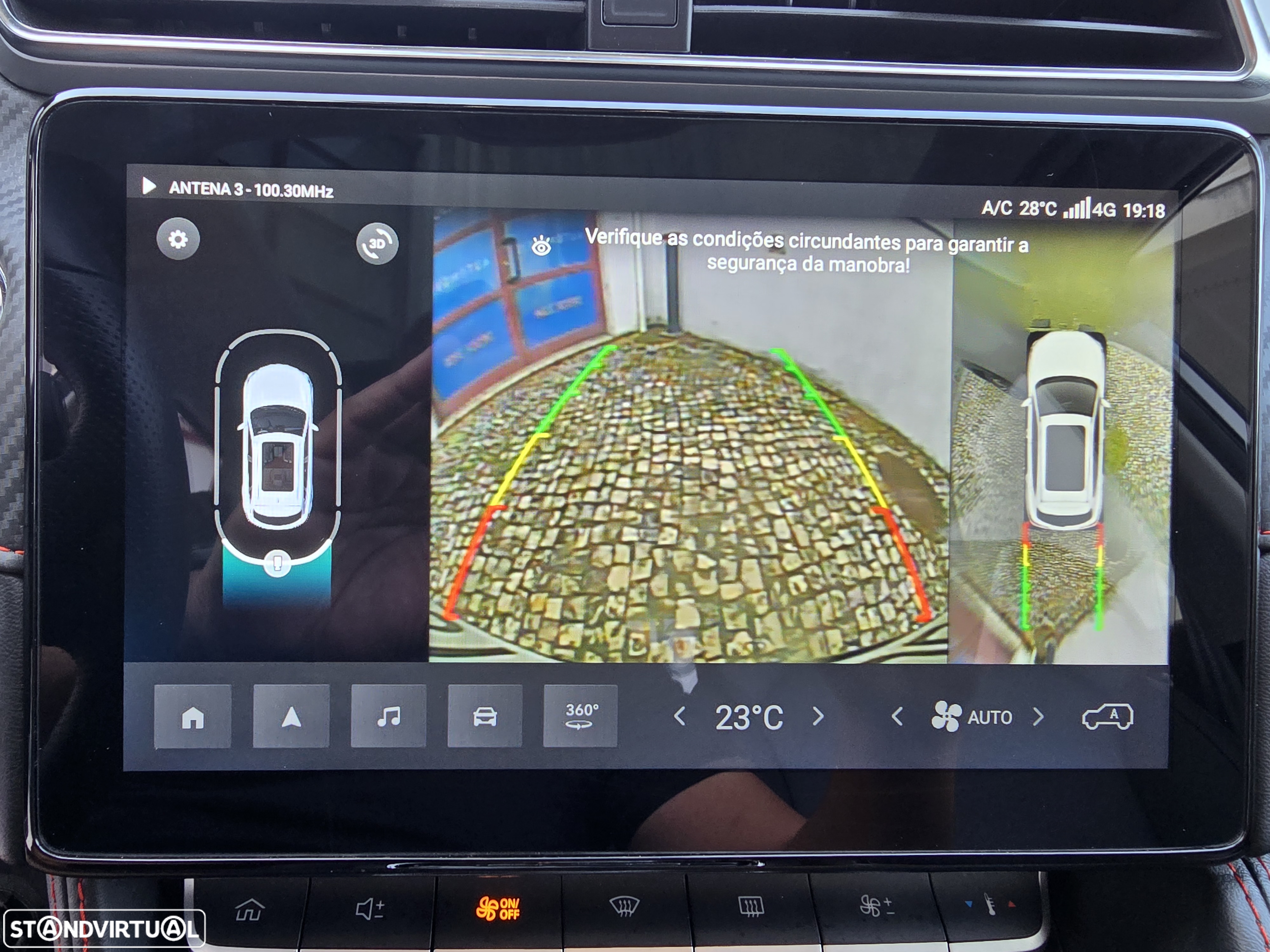 MG ZS EV 72.6 kWh Luxury - 15