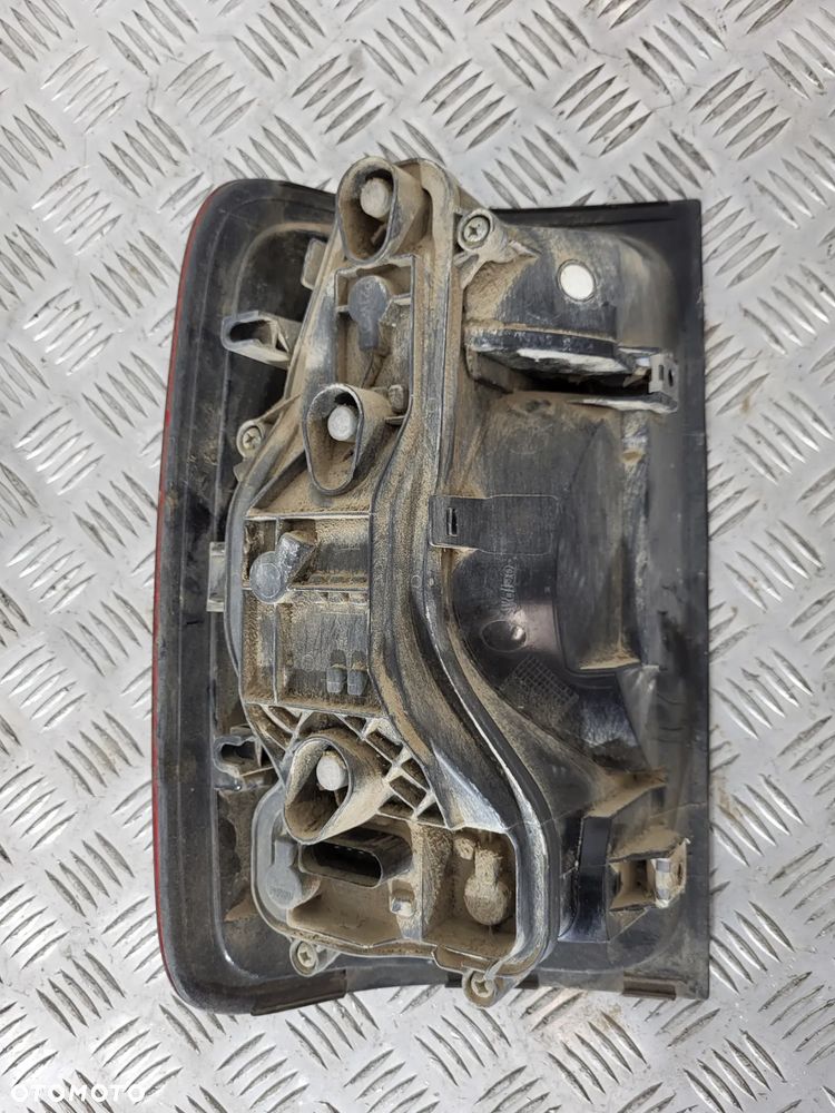 Vw Amarok Lampa Prawy Tył - 4