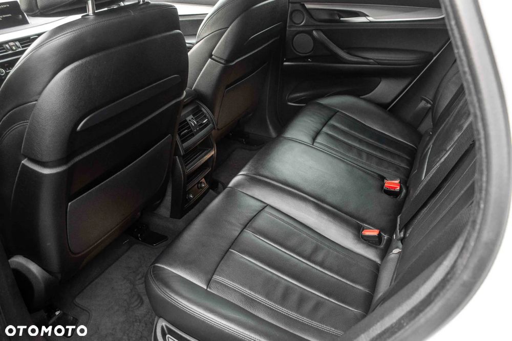 BMW X6 xDrive40d M Sport - 24