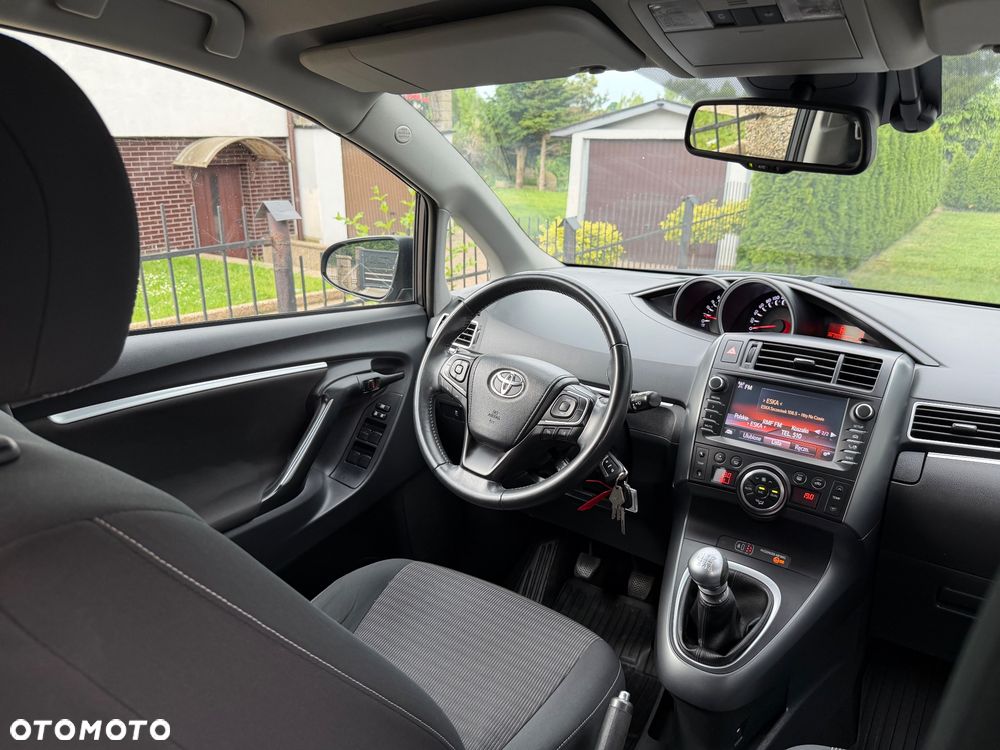 Toyota Verso 1.8 7-Sitzer Executive - 14