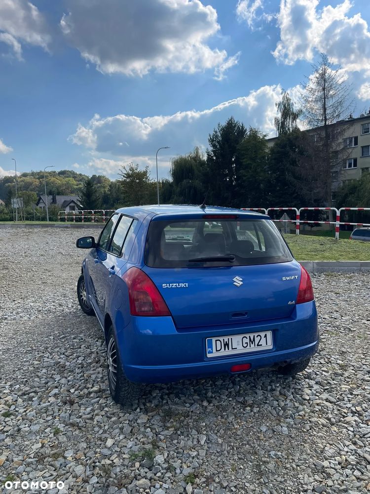 Suzuki Swift - 3