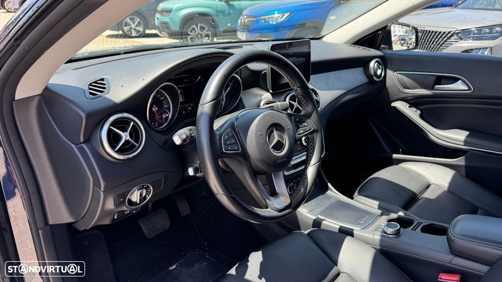 Mercedes-Benz CLA 200 d Shooting Brake Urban Aut. — fotografia 5