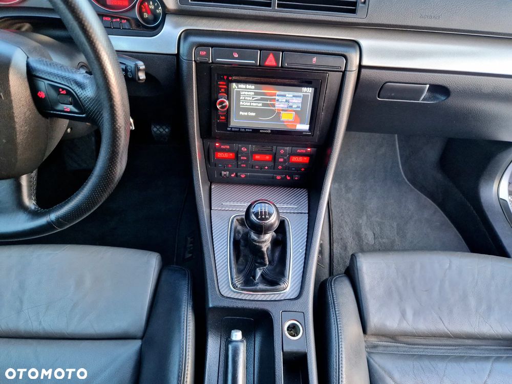 Audi A4 Avant - 14