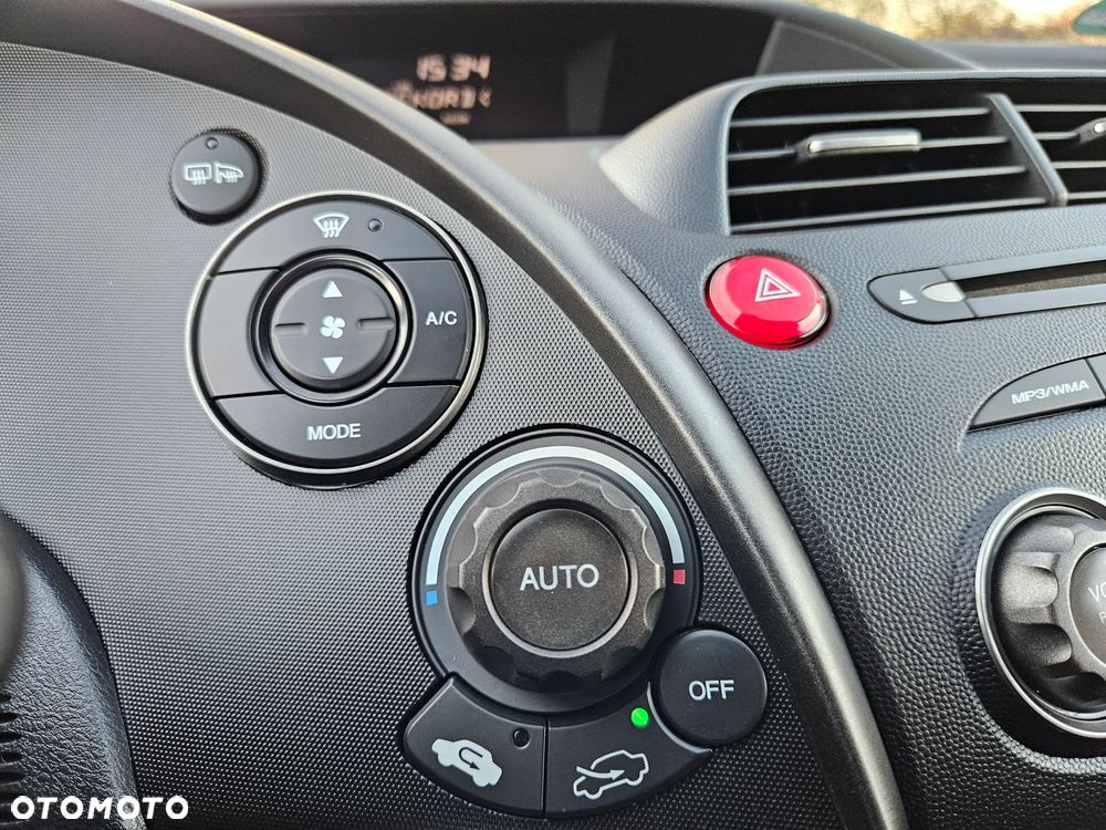 Honda Civic 1.4 i-VTEC Elegance - 27