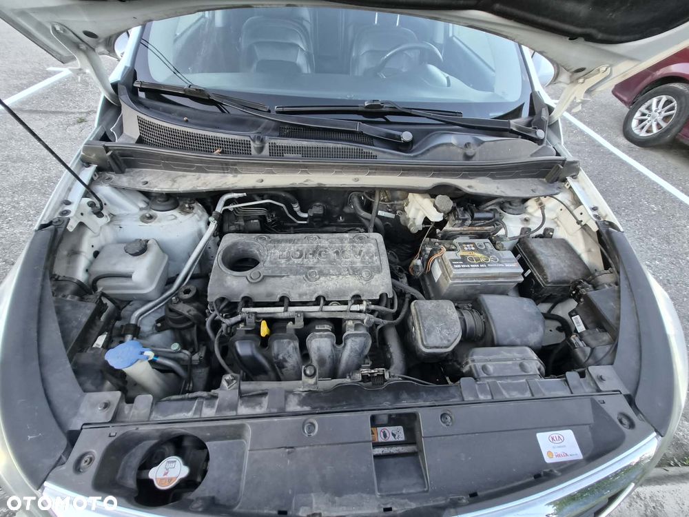 Kia Sportage 2.0 XL - 21
