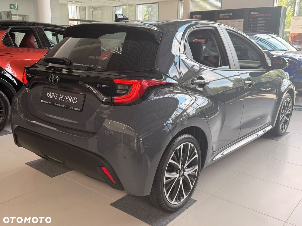 Toyota Yaris Hybrid 1.5 Style - 6