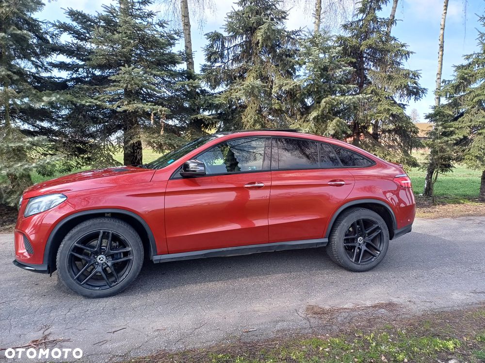 Mercedes-Benz GLE - 31