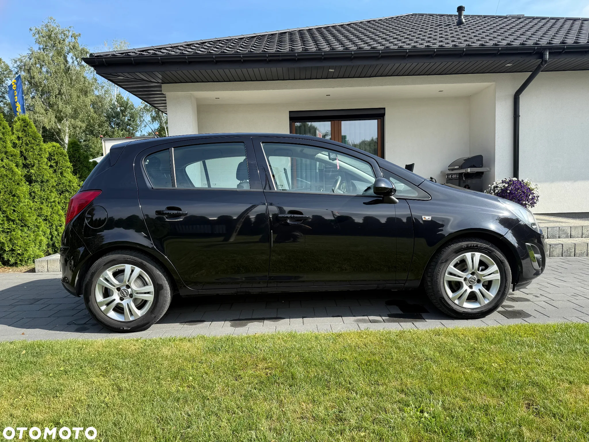 Opel Corsa 1.4 16V Cosmo - 2